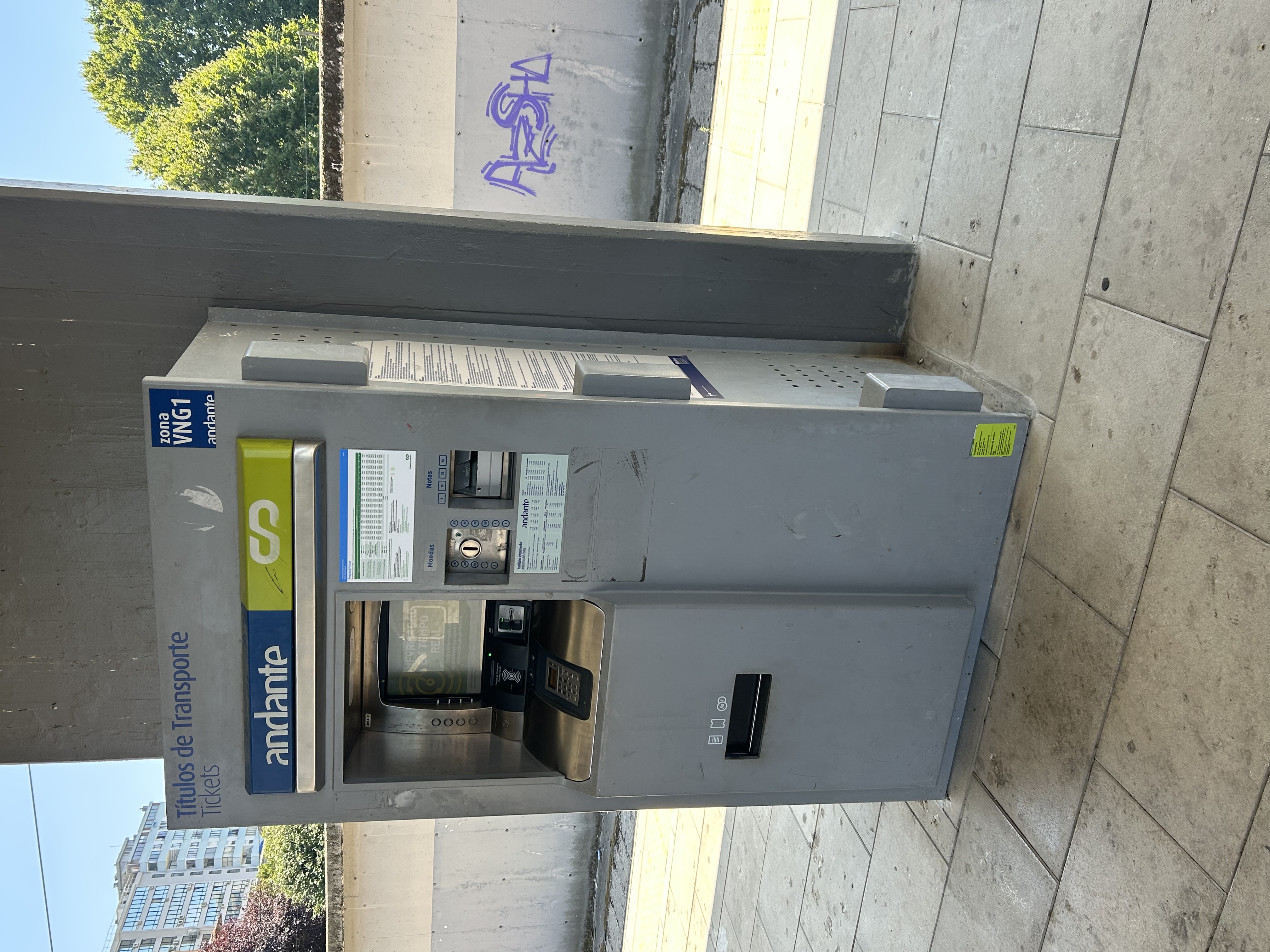 An Andante public transport ticket machine at a station in Vila Nova de Gaia